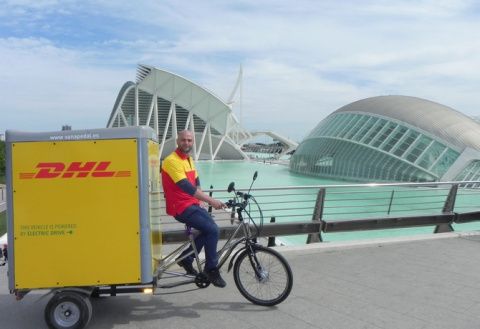 Triciclo DHL, Valencia.