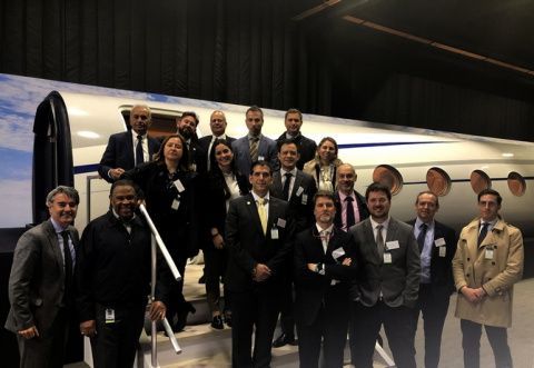 La delegación andaluza en la visita a la firma Gulfstream. La delegación andaluza en la visita a la firma Gulfstream.