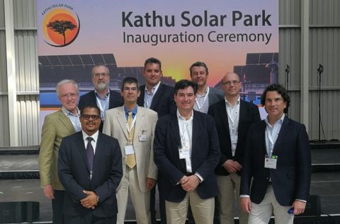 Representantes de SENER y ACCIONA en la inauguración de Kathu. Representantes de SENER y ACCIONA en la inauguración de Kathu.