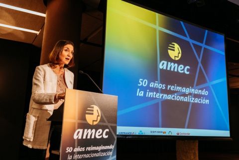 La Ministra de Industria, Comercio y Turismo, Reyes Maroto, ha inaugurado la sesi&oacute;n.