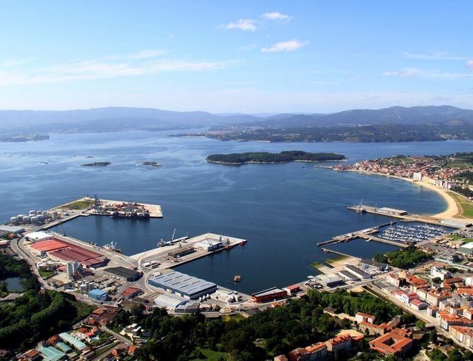 Puerto de Vilagrac&iacute;a de Arousa.