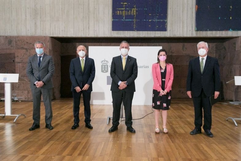 La rueda de prensa ofrecida por Rodolfo Núñez, presidente de Binter, donde se dieron a conocer las nuevas rutas. La rueda de prensa ofrecida por Rodolfo Núñez, presidente de Binter, donde se dieron a conocer las nuevas rutas.