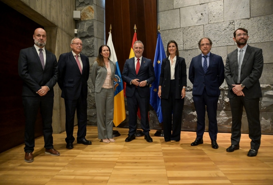La reuni&oacute;n con el presidente de Canarias.
