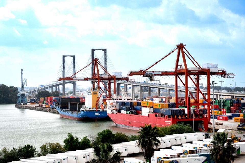 Puerto de Sevilla. Puerto de Sevilla.