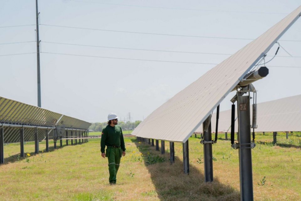 La compañía ha iniciado la operación comercial de True North Solar, ubicada en Texas es su mayor planta fotovoltaica en el país. La compañía ha iniciado la operación comercial de True North Solar, ubicada en Texas es su mayor planta fotovoltaica en el país.
