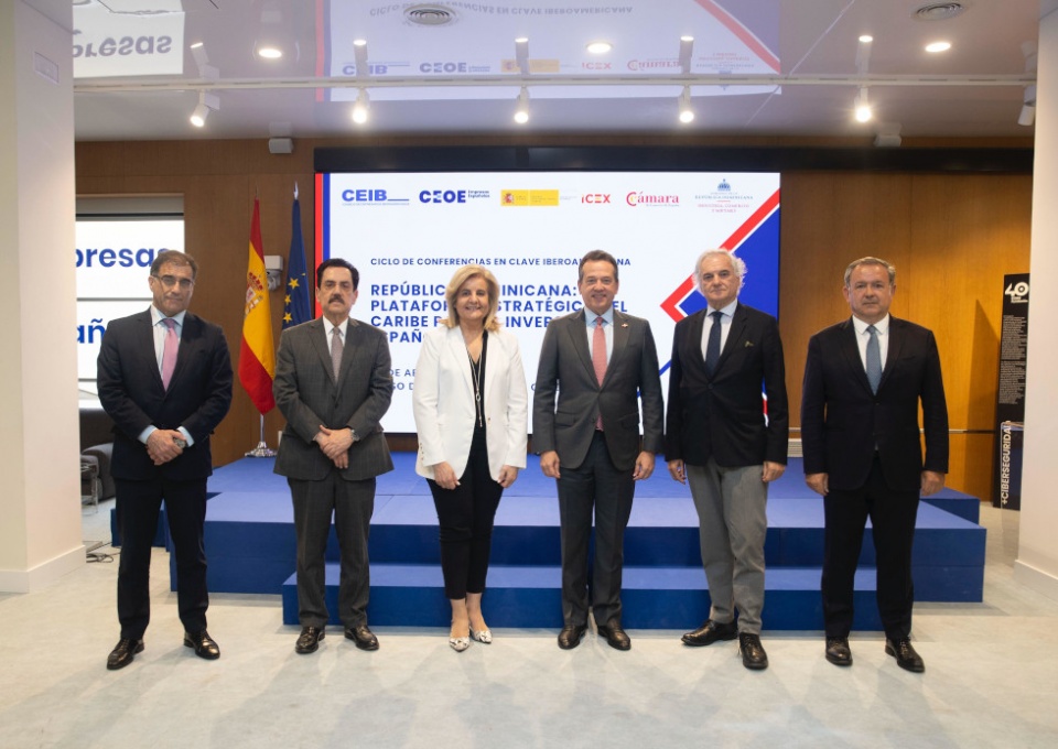 Participantes en el Encuentro Empresarial con el Ministro de Industria, Comercio y MiPymes de Rep&uacute;blica Dominicana.