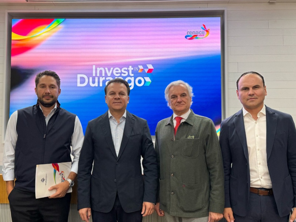 Ponentes en la Jornada con el Gobernador de Durango, en la sede de CEOE.