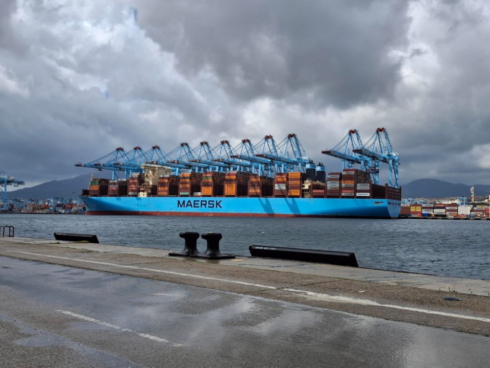 Manila Maersk. Manila Maersk.