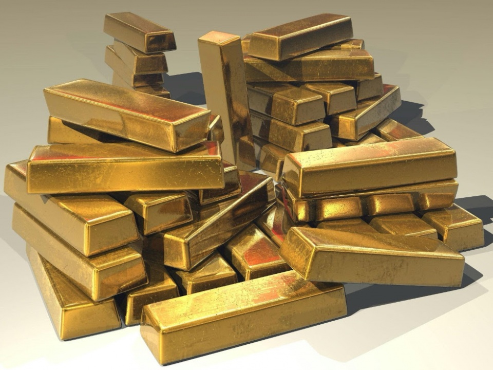 La onza de oro ha subido un 40% en el &uacute;ltimo a&ntilde;o y los expertos esperan que su cotizaci&oacute;n siga aumentando.