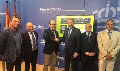 La firma del acuerdo. La firma del acuerdo.