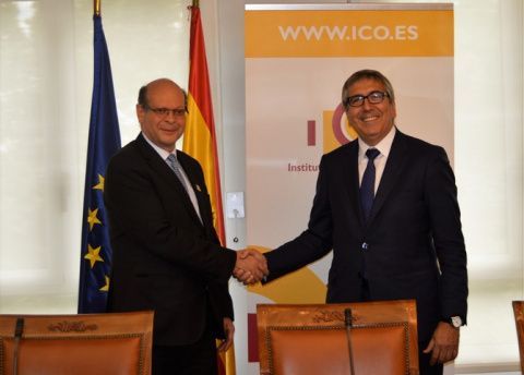 El presidente de COFIDE y el presidente de ICO. El presidente de COFIDE y el presidente de ICO.