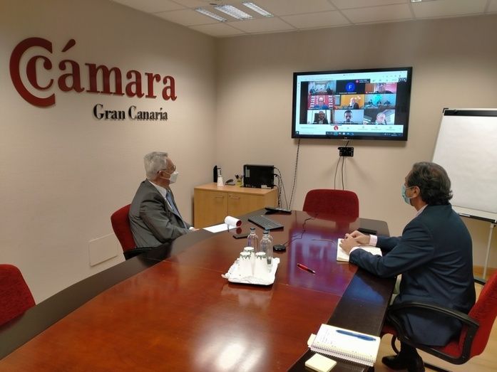 El presidente de la C&aacute;mara de Comercio de Gran Canaria, Jos&eacute; S&aacute;nchez Tinoco y el secretario general, Luis Padr&oacute;n.