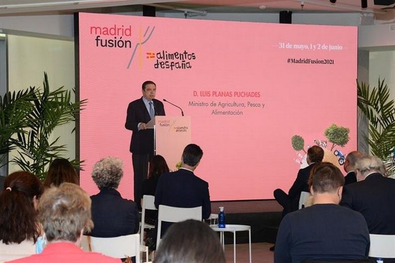 El Ministro durante la presentaci&oacute;n.