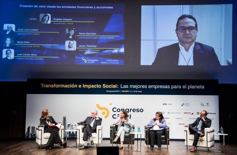 De izquierda a derecha, Ángeles Delgado, José Luis Curbelo, Maite Fibla, Gema Sacristán y Javier Villamizar. En pantalla, Juan Carlos Mora desde Colombia. De izquierda a derecha, Ángeles Delgado, José Luis Curbelo, Maite Fibla, Gema Sacristán y Javier Villamizar. En pantalla, Juan Carlos Mora desde Colombia.