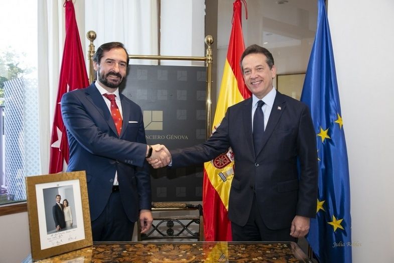 Arturo de las Heras y V&iacute;ctor O. Bison&oacute; Haza.