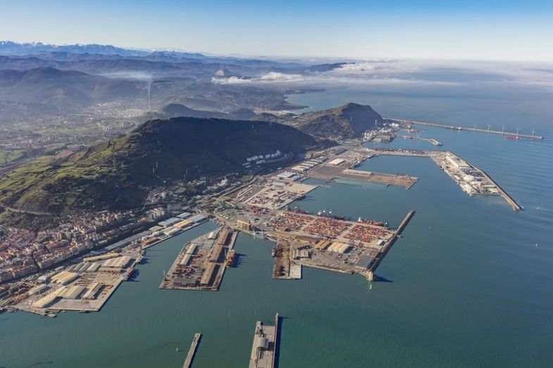 Vista puerto de Bilbao, foto Uniportbilbao. Vista puerto de Bilbao, foto Uniportbilbao.