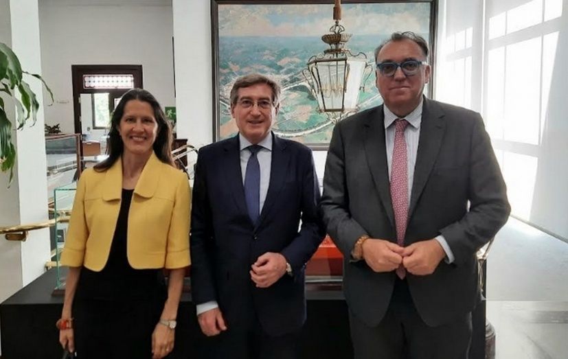 Ana De Vicente, Rafael Carmona y Arturo Bernal.