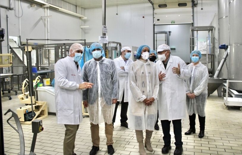 Valle Miguélez, durante una visita a la empresa Caramelos Cerdán. Valle Miguélez, durante una visita a la empresa Caramelos Cerdán.