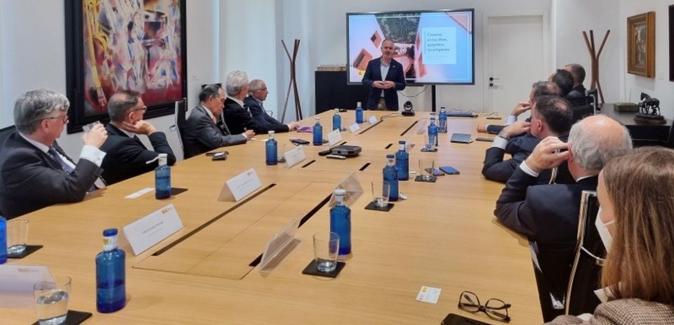 La visita de los representantes Consulares. La visita de los representantes Consulares.