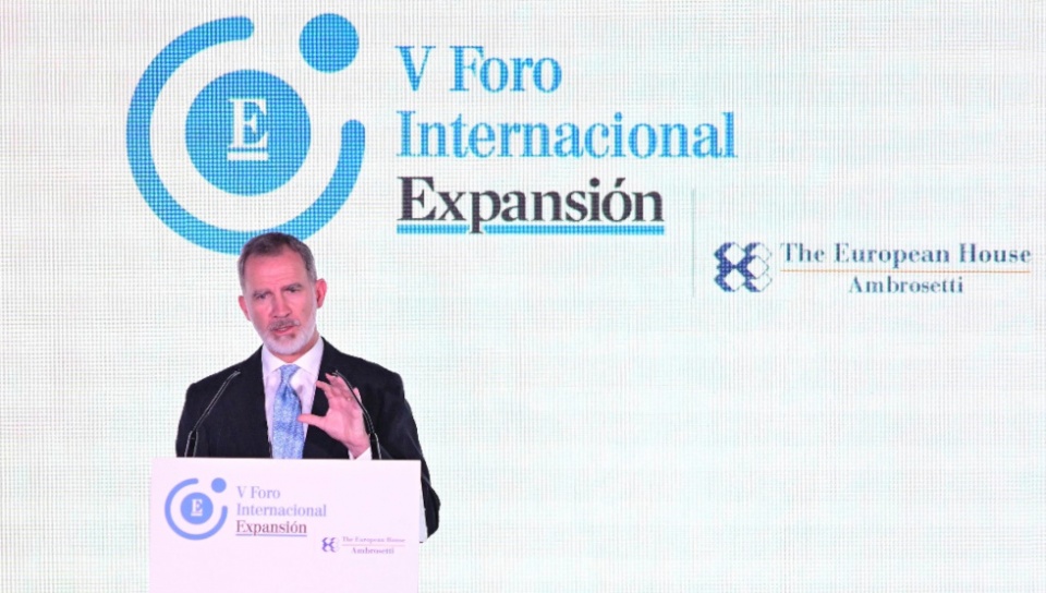 Felipe VI durante el V Foro Internacional Expansi&oacute;n.
