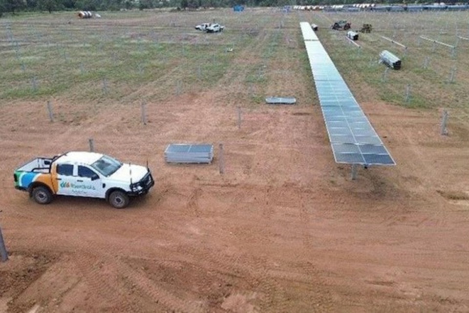 Iberdrola Australia celebra la instalación de la "Golden Row" de su planta fotovoltaica Broadsoun. Iberdrola Australia celebra la instalación de la "Golden Row" de su planta fotovoltaica Broadsoun.