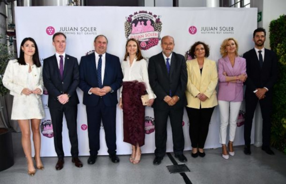 El vicepresidente primero y el consejero de Agricultura han participado en el &lsquo;1 de Mayo&rsquo; de la empresa &lsquo;Juli&aacute;n Soler.