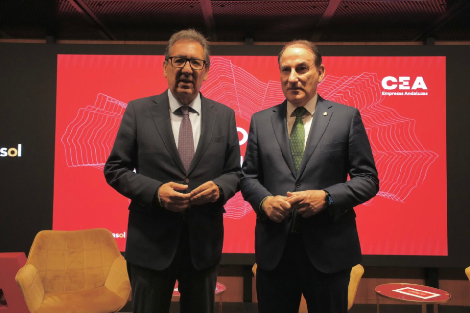 Inauguran en Sevilla las jornadas “La Andalucía que queremos”, un foro de reflexión que ha abordado los desafíos de la economía andaluza a corto y medio plazo (Foto: Fundación Cajasol) Inauguran en Sevilla las jornadas “La Andalucía que queremos”, un foro de reflexión que ha abordado los desafíos de la economía andaluza a corto y medio plazo (Foto: Fundación Cajasol)