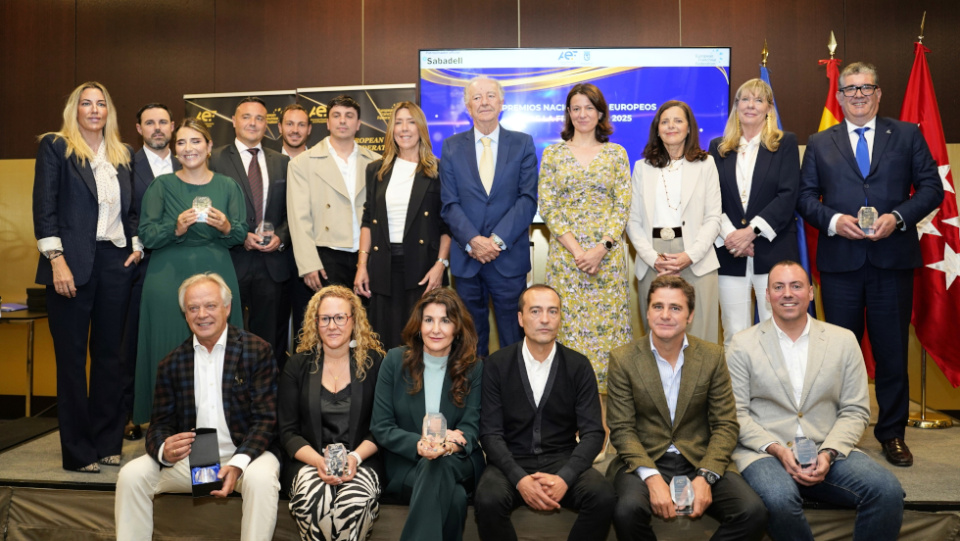 Premiados, Jurado e Instituciones en los V Premiso Nacionales de la Franquicia (Foto: Audiovisuales Murcia- Andrea Espin). Premiados, Jurado e Instituciones en los V Premiso Nacionales de la Franquicia (Foto: Audiovisuales Murcia- Andrea Espin).