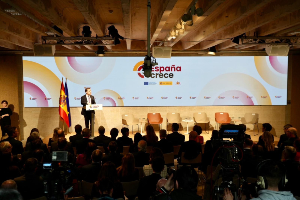 El Consejo de Ministros dispone los recursos para activar el fondo Espa&ntilde;a Crece.