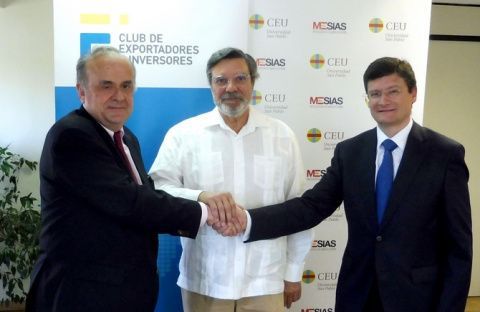 Izda a dcha. Enrique Fanjul, Iberglobal, Antonio Bonet,  Club Exportadores, Jos&eacute; Mar&iacute;a Cubillo, Mes&iacute;as.