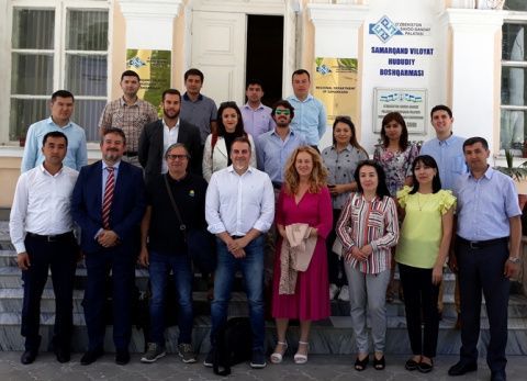 Las empresas andaluzas tambi&eacute;n tuvieron la oportunidad de entrevistarse con dos instituciones como las C&aacute;maras de Comercio de Samarcanda y Uzbekist&aacute;n.