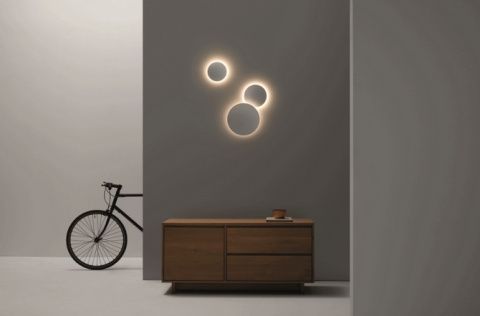 Simon es la cabecera de un grupo industrial especializado en soluciones tecnológicas de iluminación, control de luz, conectividad y material eléctrico. Simon es la cabecera de un grupo industrial especializado en soluciones tecnológicas de iluminación, control de luz, conectividad y material eléctrico.