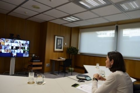 La presentaci&oacute;n ante los Embajadores.