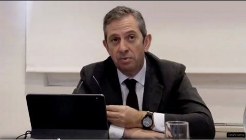 I&ntilde;igo Fern&aacute;ndez de Mesa.