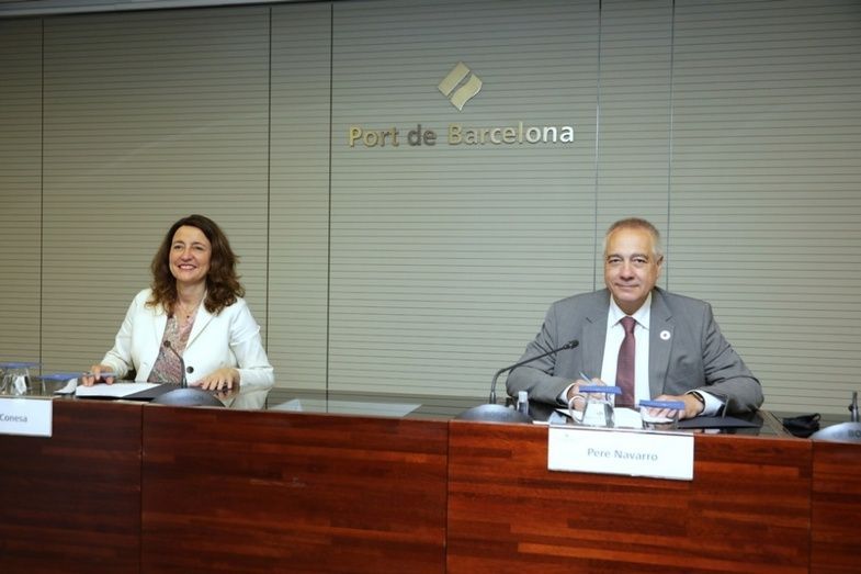 Merc&egrave; Conesa, presidenta del Port de Barcelona y Pere Navarro, delegado especial del Estado en el Consorci de la Zona Franca de Barcelona y presidente de BNEW.