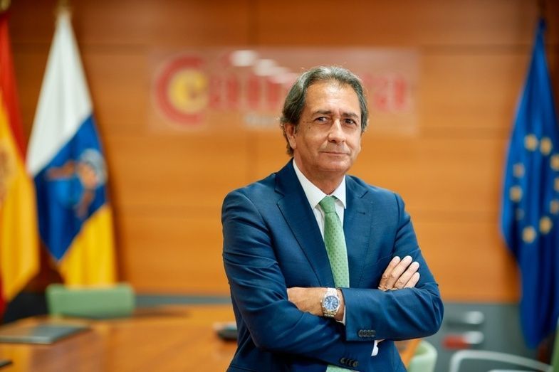 Luis Padrón López. Luis Padrón López.
