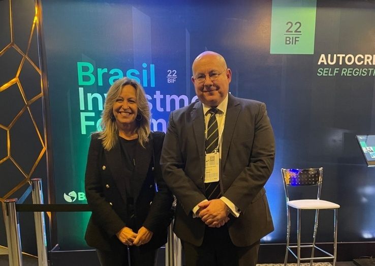 Augusto Pestana, Presidente de Apex Brasil y Trinidad Jim&eacute;nez, Presidenta de la CCBE.