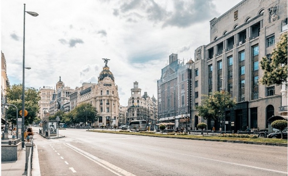 Existen nuevas oportunidades para los jóvenes con el aumento de puestos vacantes en el área de los negocios Internacionales. Existen nuevas oportunidades para los jóvenes con el aumento de puestos vacantes en el área de los negocios Internacionales.