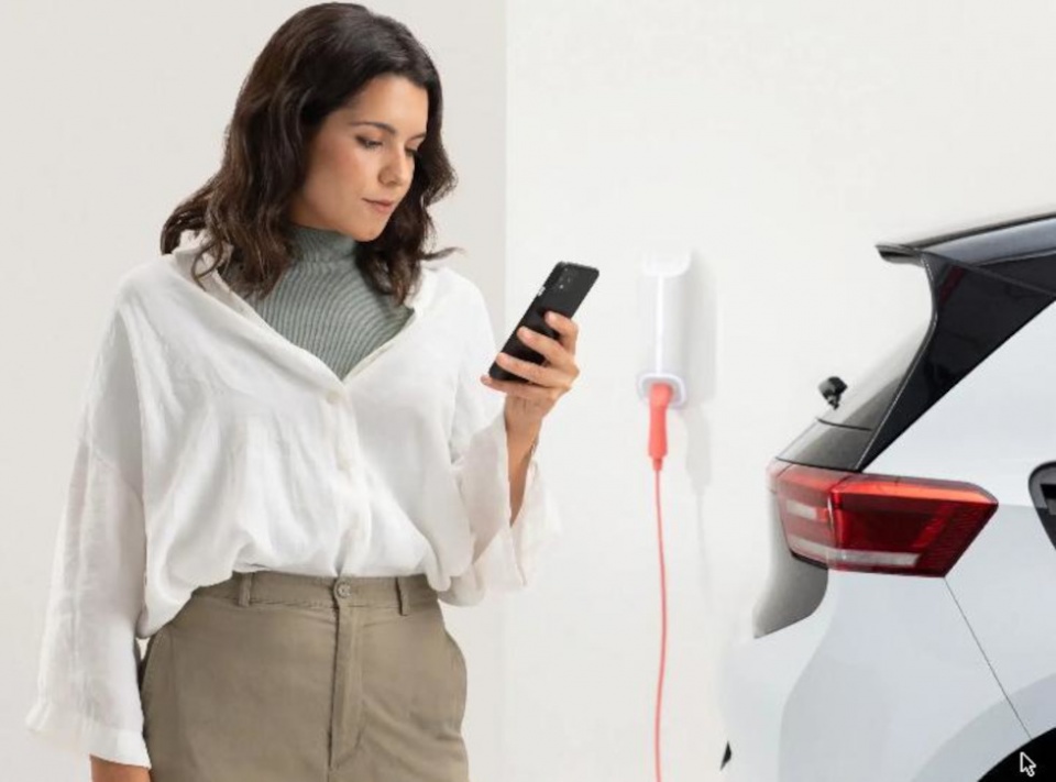 Monta es una plataforma operativa que impulsa el ecosistema del vehículo eléctrico ofreciendo a conductores, empresas, ciudades y redes eléctricas una solución de software integrada. Monta es una plataforma operativa que impulsa el ecosistema del vehículo eléctrico ofreciendo a conductores, empresas, ciudades y redes eléctricas una solución de software integrada.