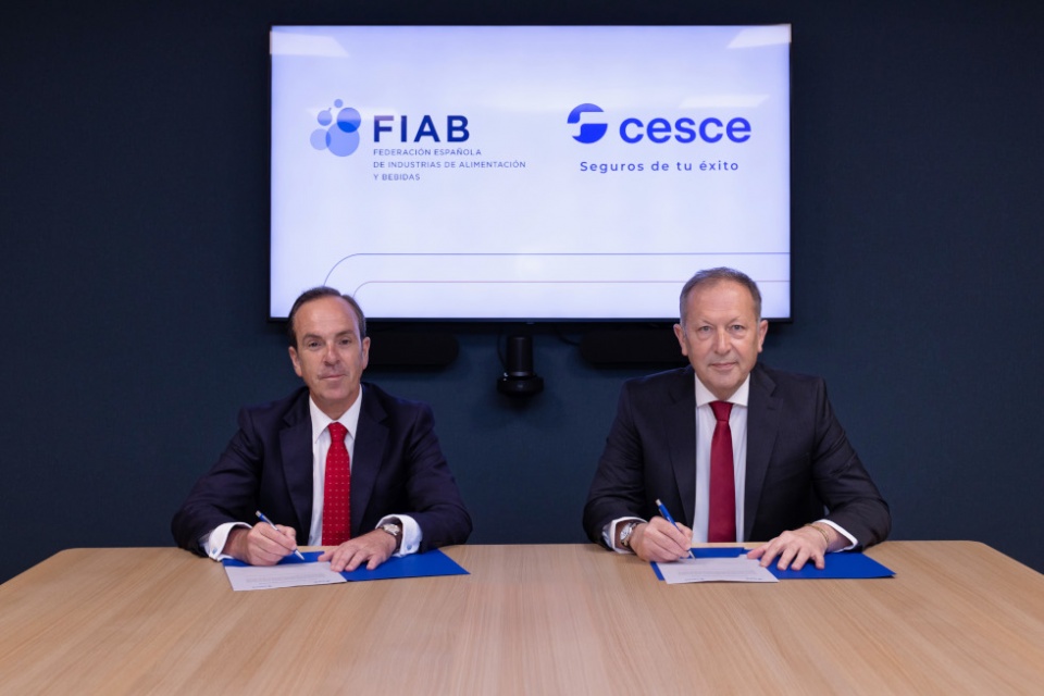 El director general de FIAB, Mauricio Garc&iacute;a de Quevedo; y director de la Cuenta Propia de Cesce, Manuel Alves.