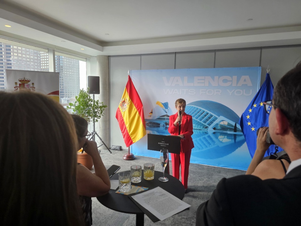 La Generalitat presenta en Montreal el nuevo vuelo directo con València operado por Air Transat. La Generalitat presenta en Montreal el nuevo vuelo directo con València operado por Air Transat.