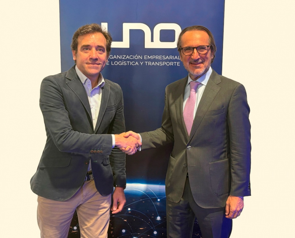 El presidente de UNO Logística, Francisco Aranda; y el CEO de Deliverea, Joan Rovira, han rubricado un acuerdo. El presidente de UNO Logística, Francisco Aranda; y el CEO de Deliverea, Joan Rovira, han rubricado un acuerdo.