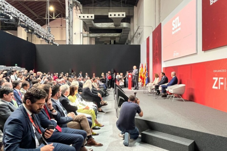 La Zona Franca de Cádiz estará presente en una nueva edición del Salón Internacional de la Logística (SIL), organizado por el Consorci de la Zona Franca de Barcelona. La Zona Franca de Cádiz estará presente en una nueva edición del Salón Internacional de la Logística (SIL), organizado por el Consorci de la Zona Franca de Barcelona.