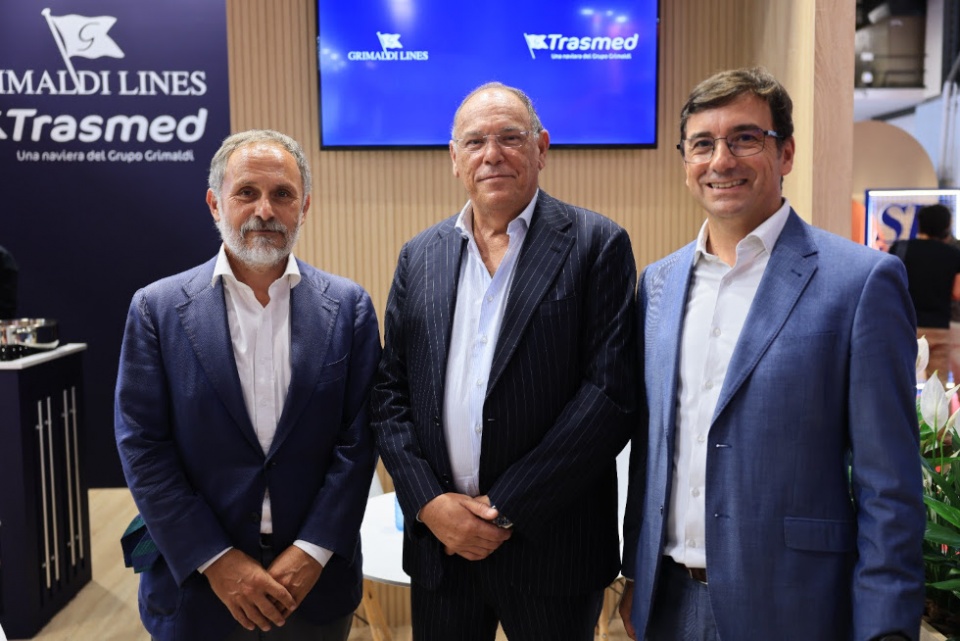 De izquierda a derecha: Mario Massarotti, CEO de Grimaldi Log&iacute;stica Espa&ntilde;a. Ettore Morace, CEO de Trasmed y Miguel Pardo, director de Relaciones Institucionales del Grupo Grimaldi en Espa&ntilde;a.
