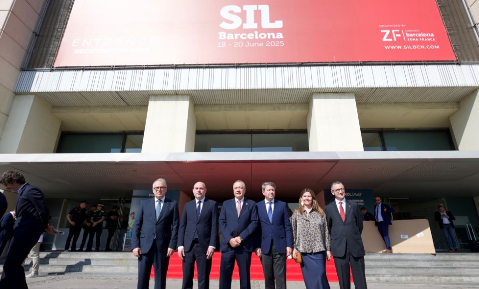 SIL 2025 abre sus puertas en el pabell&oacute;n 8 del recinto Montjuic-Plaza Espa&ntilde;a de Fira de Barcelona.