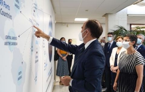 La visita de la Ministra de Asuntos Exteriores al Puerto Bah&iacute;a de Algeciras.