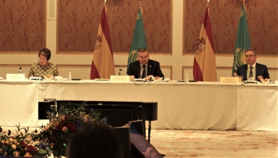 Desayuno de Trabajo con el Viceprimer Ministro y Ministro de Asuntos Exteriores kazajo.
