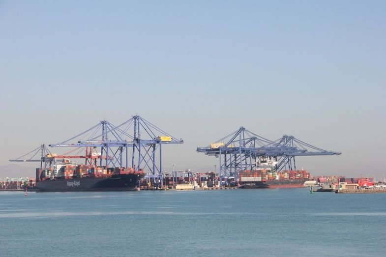 Actividad terminales puerto Valencia.