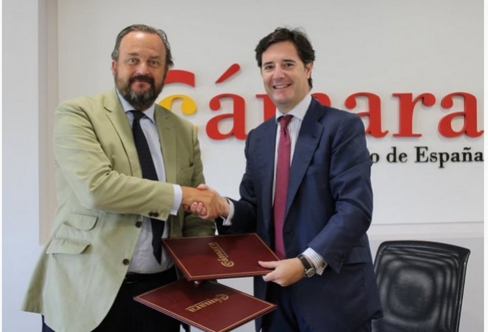 La firma del acuerdo. La firma del acuerdo.