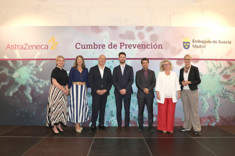 Anna Smed, profesora del Instituto Karolinska; Yolanda M&aacute;rquez, Rick Su&aacute;rez, Kristoffer Eliasson, Pedro Gull&oacute;n, Laura Ruiz L&oacute;pez y Karin Tegmark.